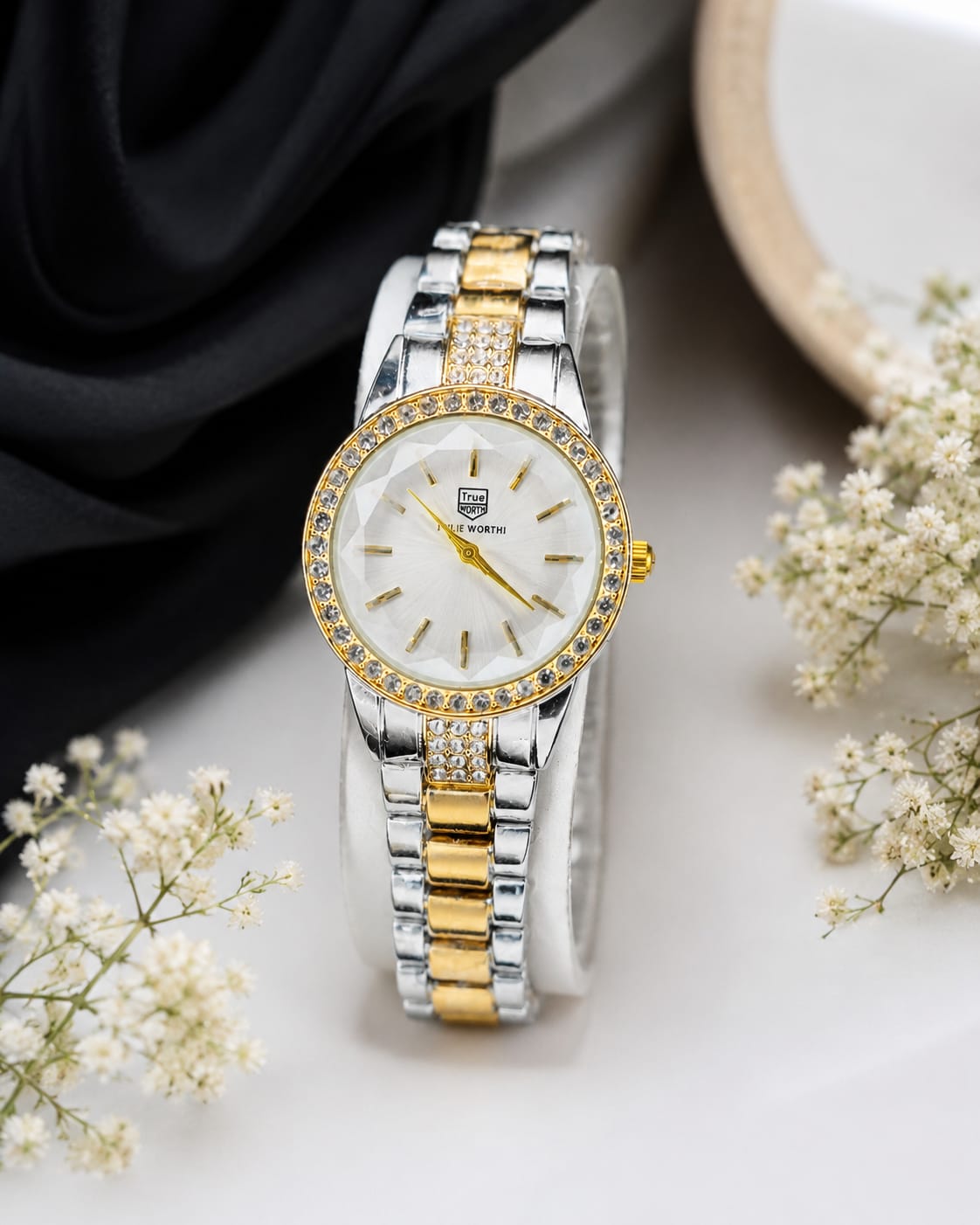 TRUE WORTH Women’s Luxury Elegance Watch