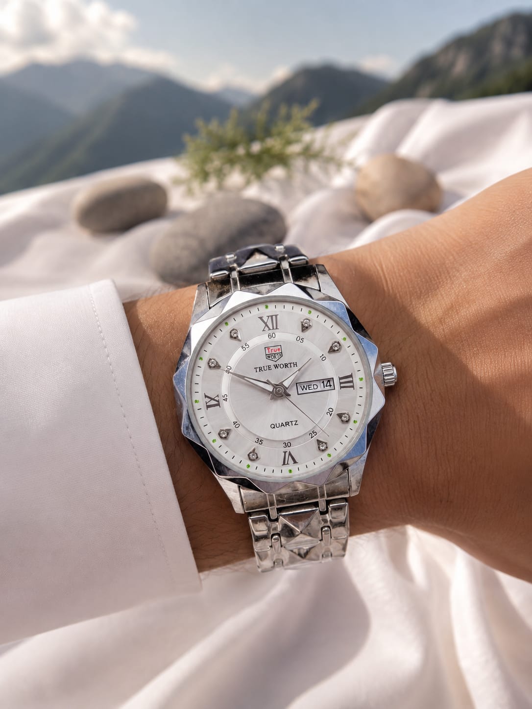 True Worth Luxury Men’s Watch